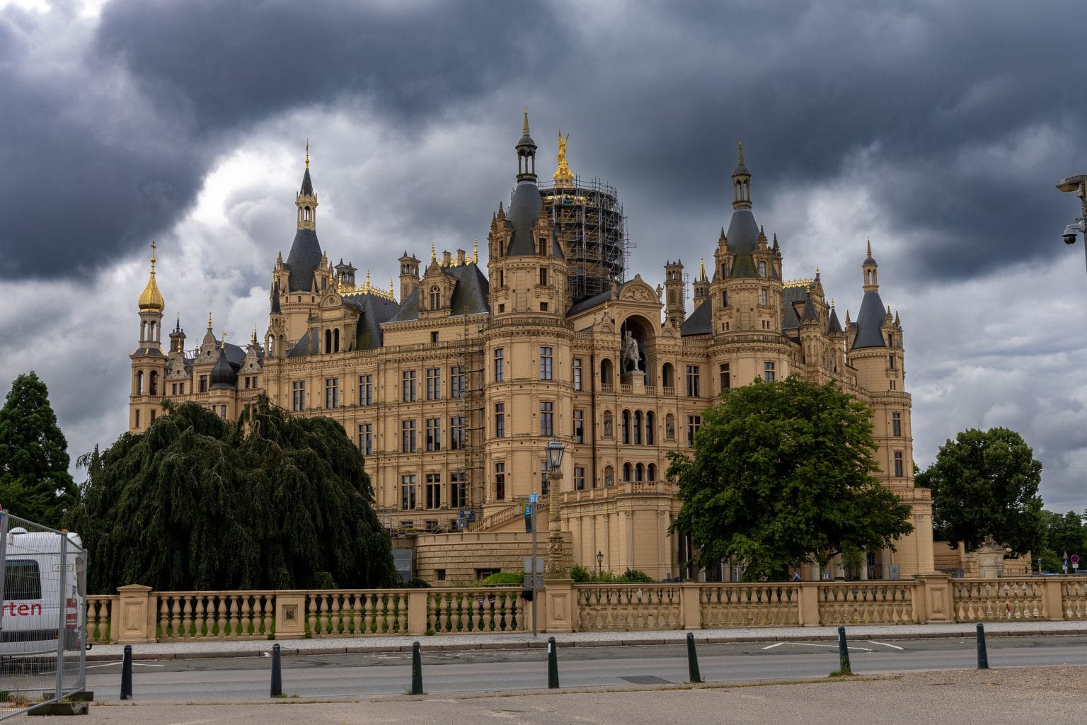 Schwerin road palace 2025 0102 1